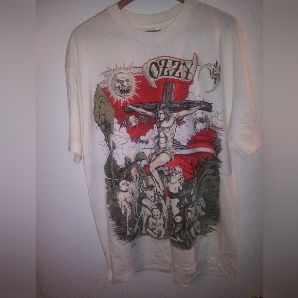 Vintage RARE Ozzy Osbourne cross Single Stitch tour band glow in the dark shirt